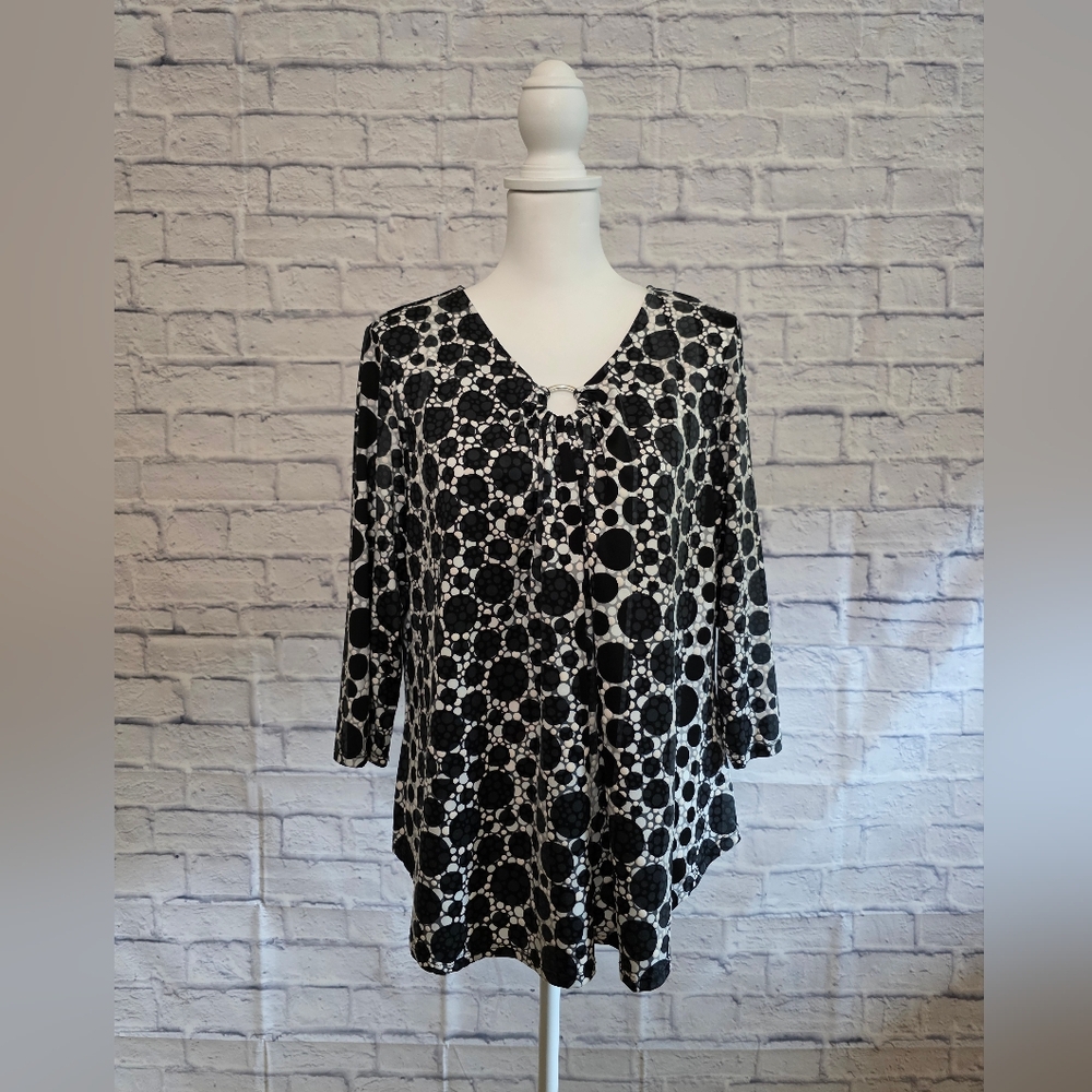 Ruby Rd Black and White Relaxed 3/4 Sleeve Blouse